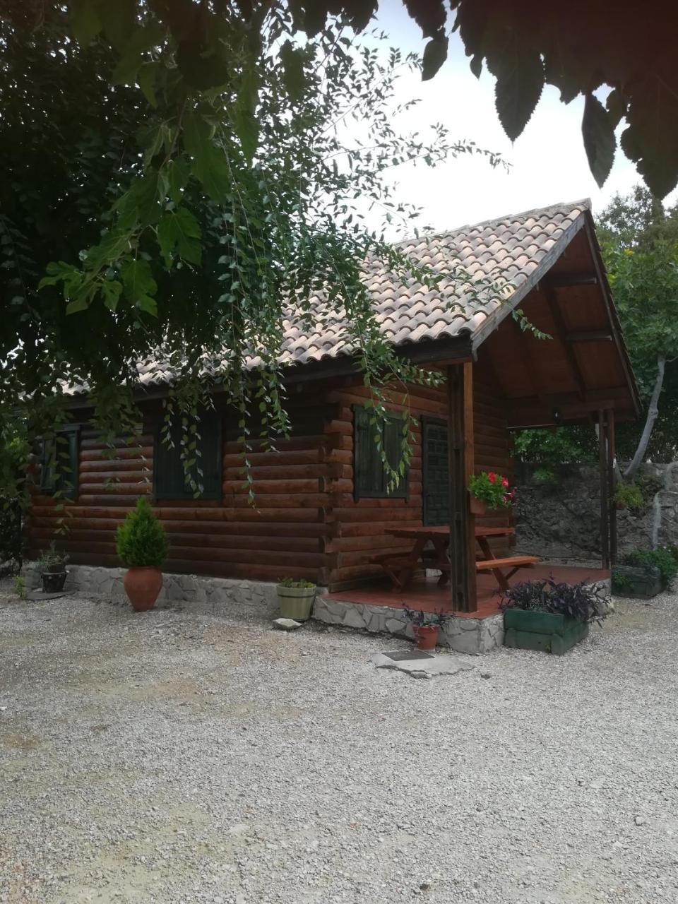 Cabana De Madera La Encina Burunchel Exterior foto